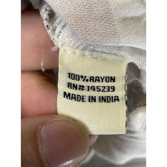 Style Envy Shirt Womens Medium White Blue Striped Smocked Crop Top Off Shoulder - Picture 7 of 9